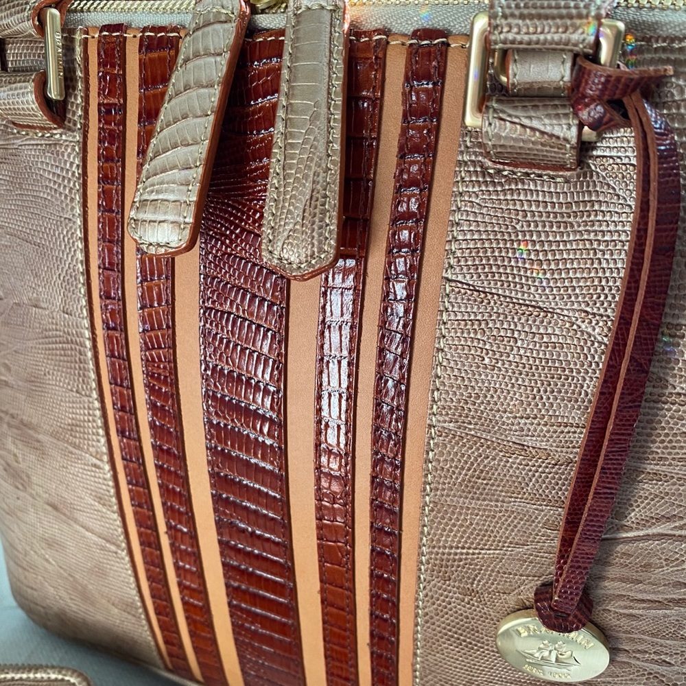 SOLD!✨SALE✨NEW✨BRAHMIN SET✨VIVIAN RARE TRI-LEATHER BAG & MATCHING BRAHMIN WALLET - Picture 12 of 16